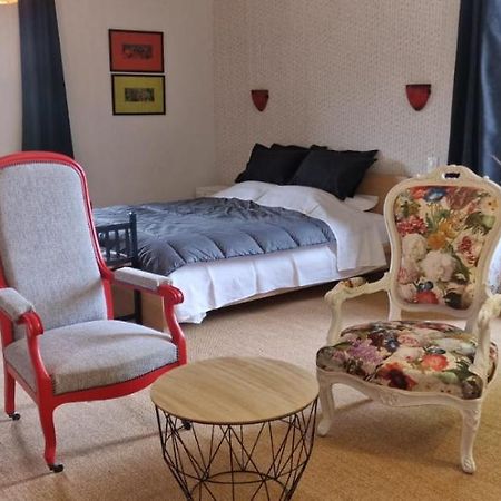 La Maison Forte - Chambres Et Table D'Hotes Millery  Esterno foto