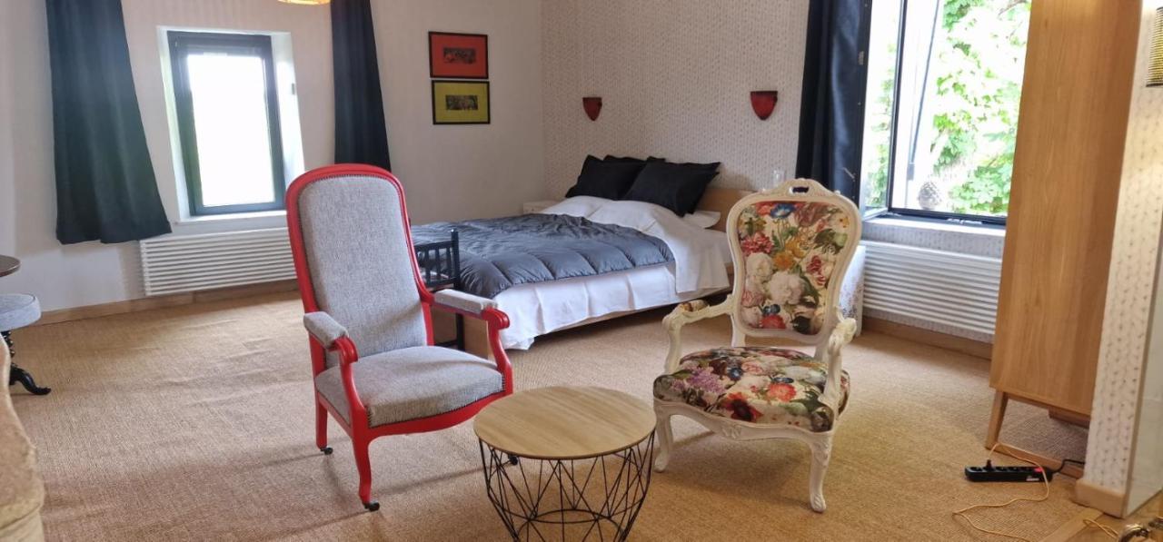 La Maison Forte - Chambres Et Table D'Hotes Millery  Esterno foto